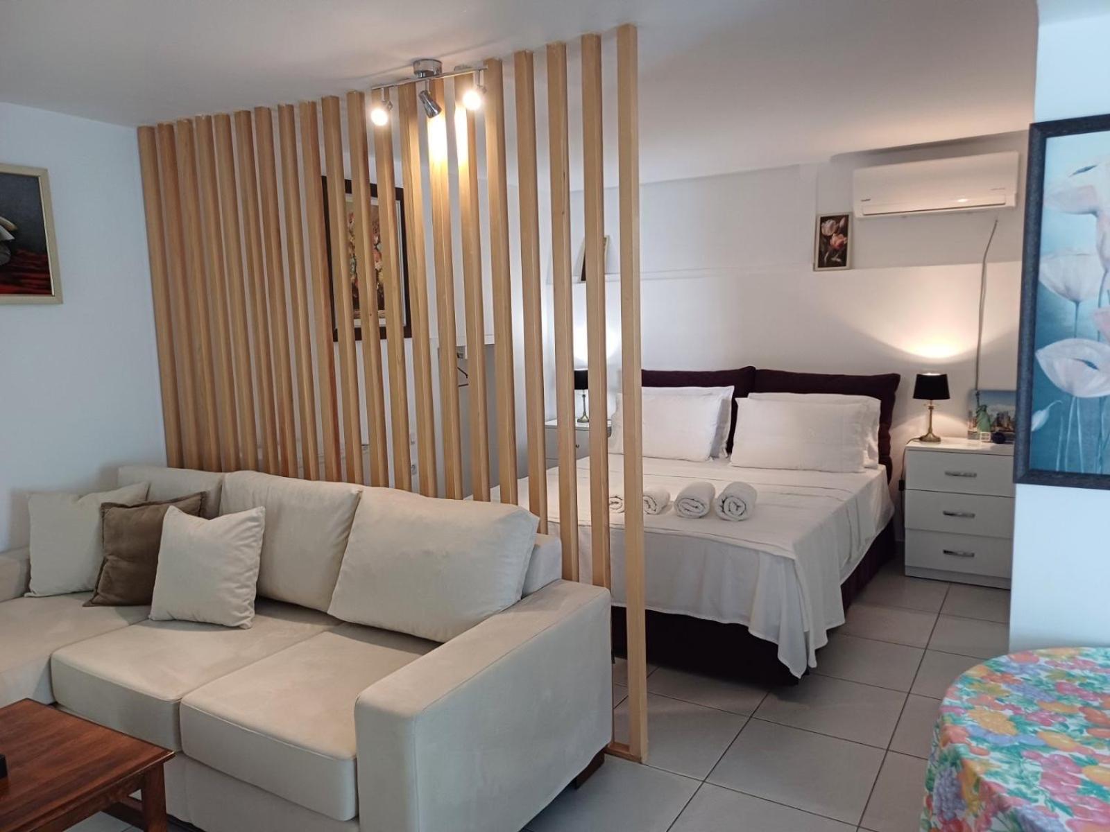 The White House Appartement Divjake Buitenkant foto