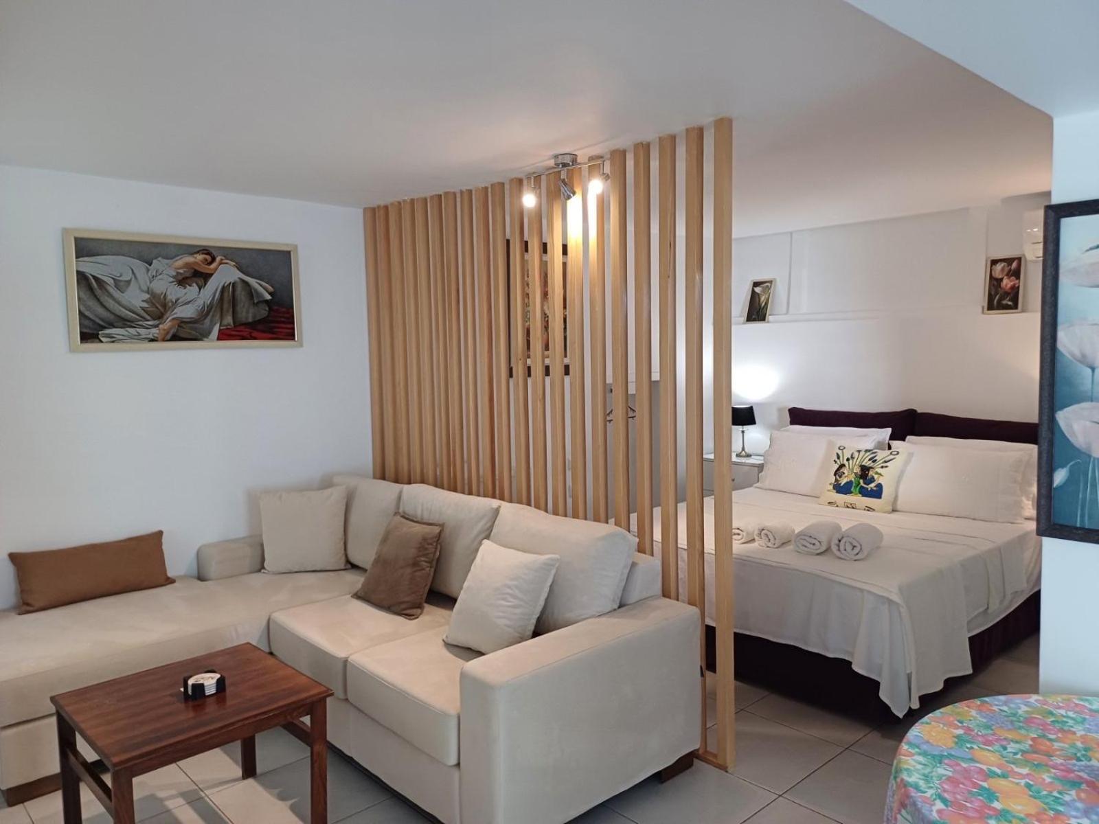 The White House Appartement Divjake Buitenkant foto