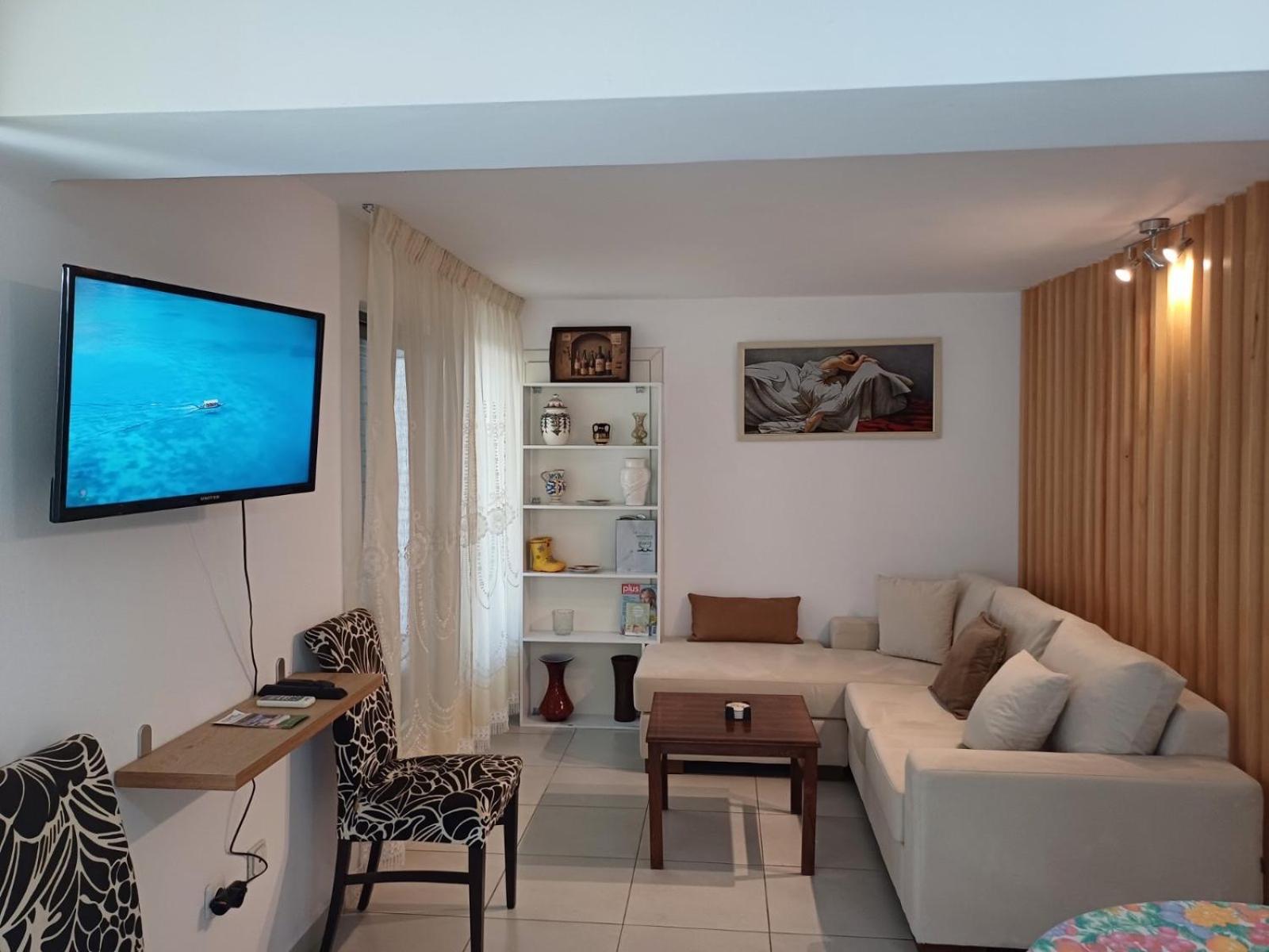 The White House Appartement Divjake Buitenkant foto